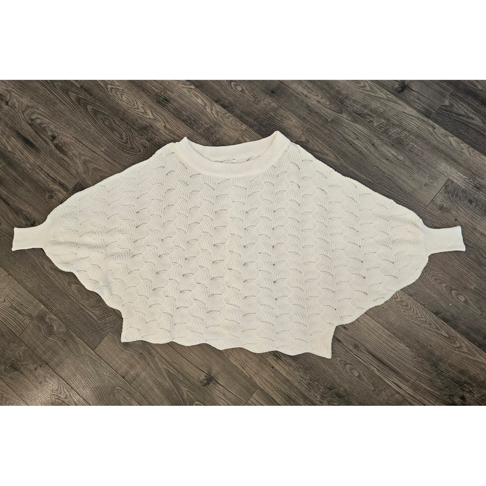 Women's 1X White Textured Scalloped Hem Dolman Sleeve Poncho Sweater Knit Bridal